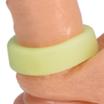 Niet-vibrerende cockring met glow-in-the-dark materiaal – De Big O - Afbeelding 5