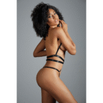 Open body met verleidelijke bandjes voor one size curves – Izabel